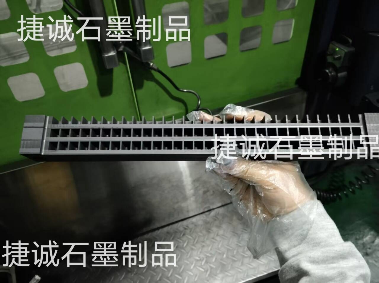 退火條，石墨退火條，石墨制品，高純石墨退火條，高純石墨制品，石墨件，精密石墨件，高精密石墨件，石墨制品加工，退火條加工，退火條加工廠，石墨制品生產(chǎn)廠家